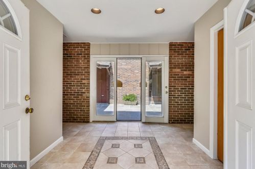 2300 Contest Ln, Haymarket, VA 20169-1210