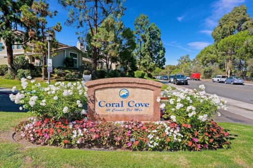 3664 Carmel View Rd, San Diego, CA 92130-2558