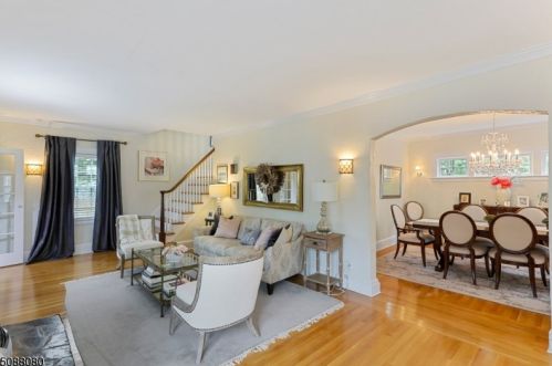 27 New England Rd, Maplewood NJ 07040-1057 exterior