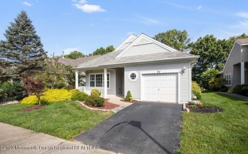 50 Isabella Dr, Lakehurst, NJ 08759-6038