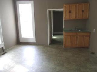 1600 Hayes Ave, Springfield MO  65803-5142 exterior