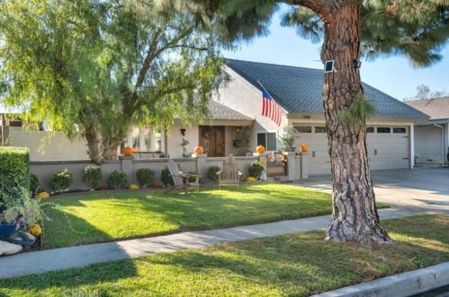 3306 Birch St, Santa Ana, CA 92707-4311