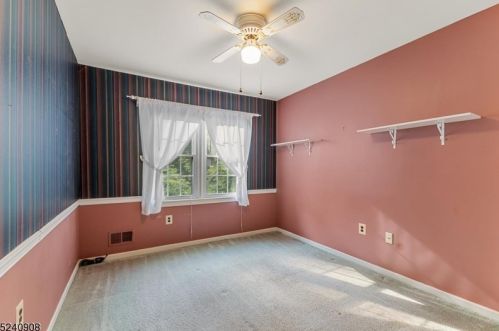 62 Goldfinch Dr, Hackettstown NJ  07840-3008 exterior