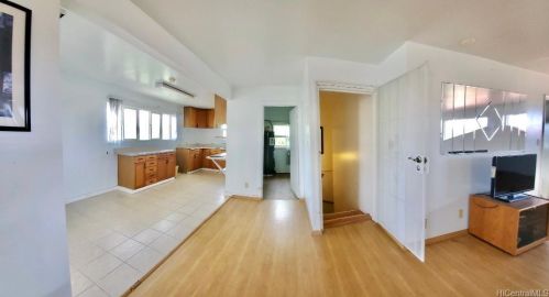 1530 Piikea St, Honolulu HI  96818-1841 exterior