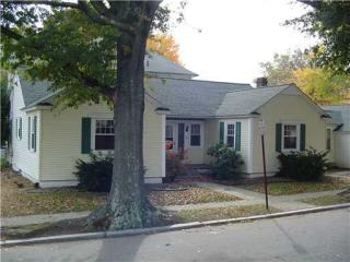110 Metropolitan Rd, Providence, RI 02908-3808