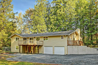 3631 Agate Bay Ln, Bellingham, WA 98226-9440