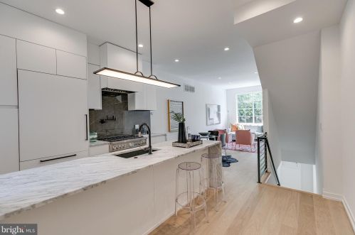 526 24th St, Philadelphia PA  19146-1054 exterior