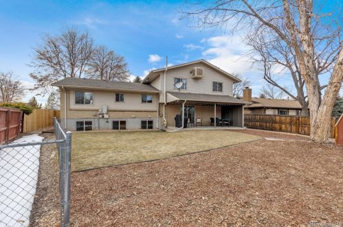 2572 Pagosa Way, Aurora CO 80011-4930 exterior