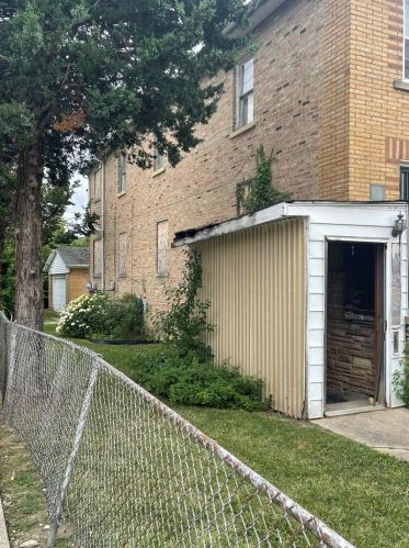 1756 Edmaire St, Chicago, IL 60643-4360