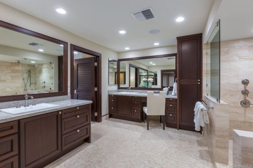 4351 Kahala Ave, Honolulu HI  96816-4856 exterior