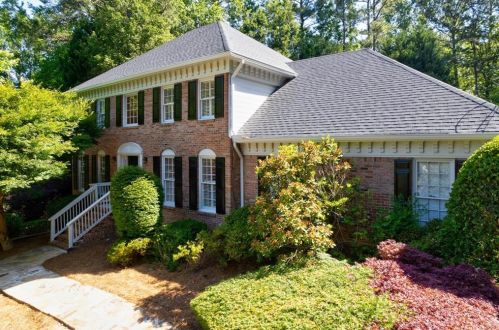 305 Drummen Ct, Atlanta, GA 30328-2658