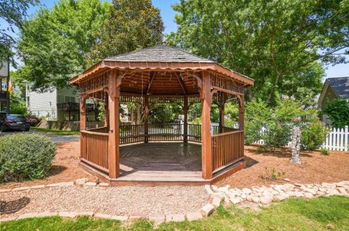 2231 Harry Brooks Dr, Atlanta GA  30318-1971 exterior