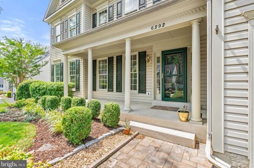 6292 Red Fox Estates Ct, Springfield, VA 22152-2235