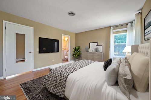 36 Bear Brook Rd, Princeton NJ  08540-6216 exterior