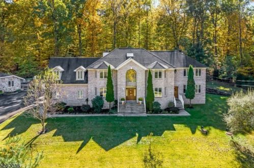 250 Mountain Ave, Warren, NJ 07059-5125