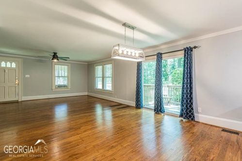 3314 Harris Dr, Atlanta GA  30337-1005 exterior