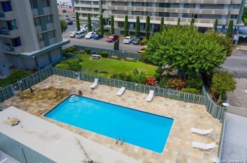 2648 Kuilei St, Honolulu HI  96826-3255 exterior