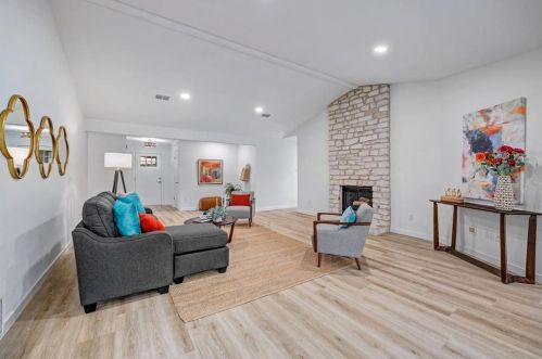 11903 Bobcat Trl, Austin TX  exterior