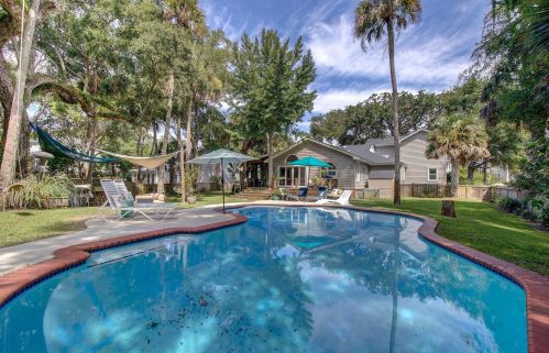 3612 Waterway Blvd, Isle Of Palms SC  29451-2552 exterior