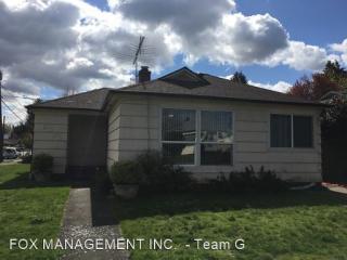 8636 Holladay St, Portland OR  97220-5827 exterior