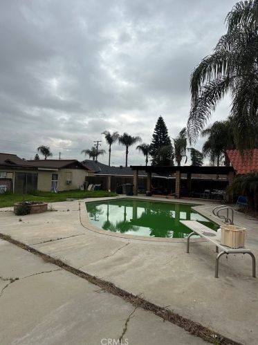 864 Jackson St, Colton, CA 92324-1969