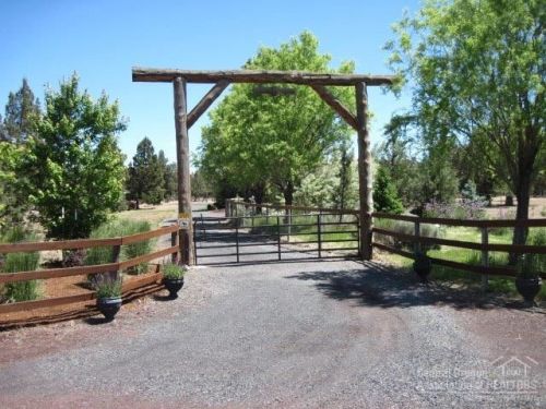 5871 Badger Rd, Terrebonne, OR 97760-8936