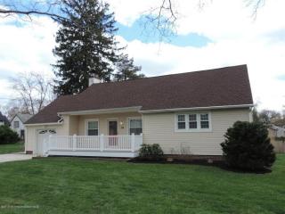 14 Helen Ave, East Freehold NJ  07728-2626 exterior