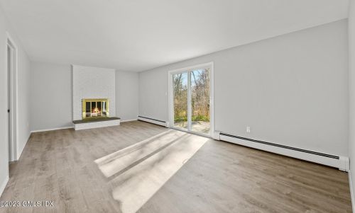 44 Shady Ln, Greenwich CT  06831-3653 exterior