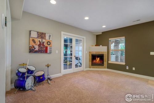1327 Hilltop Cir, Fort Collins CO  80550-3335 exterior