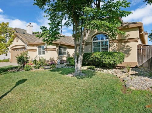 2919 Harbour Shore Ln, Elk Grove, CA 95758-3709