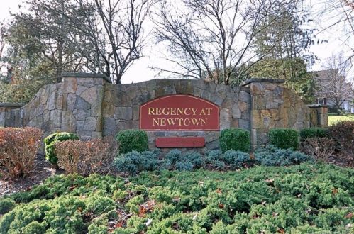 34 Watkins Dr, Sandy Hook, CT 06482-1367