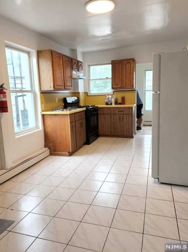 57 York St, Paterson NJ  07524-1916 exterior