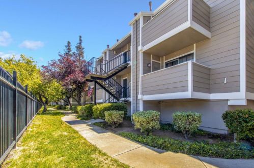316 Stonegate Cir, San Jose, CA 95110-3533
