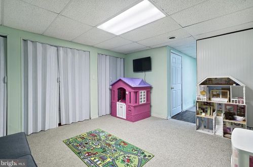 125 Edward St, Hanover PA  17331-2728 exterior