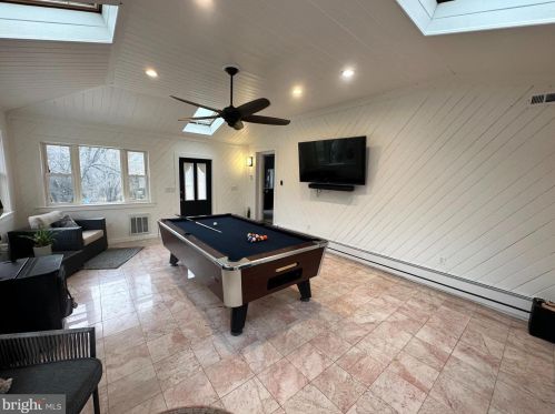 2304 Cloverdale Dr, Fallston MD  21047-1618 exterior