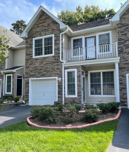 7 Indigo Dr, Old Bridge, NJ 08857-3591