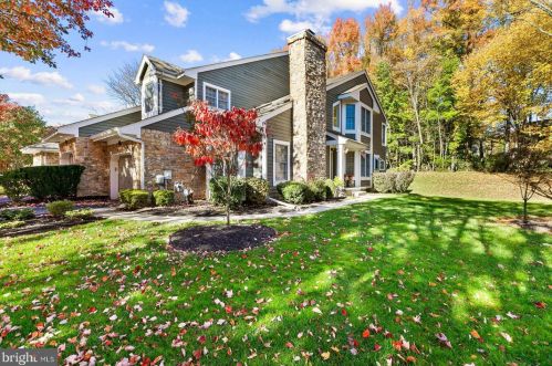 30 Coriander Dr, Princeton, NJ 08540-9425