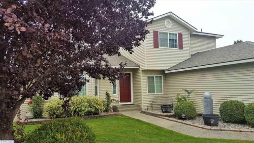 5515 Paddington Ln, Pasco, WA 99301-6621