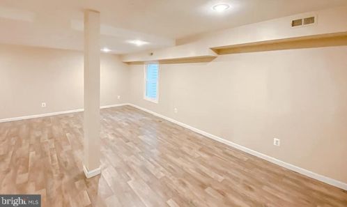 10056 Beacon Pond Ln, Springfield VA  22015-3746 exterior