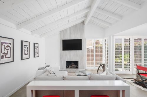 2545 Miramonte Cir, Palm Springs, CA 92264-5731