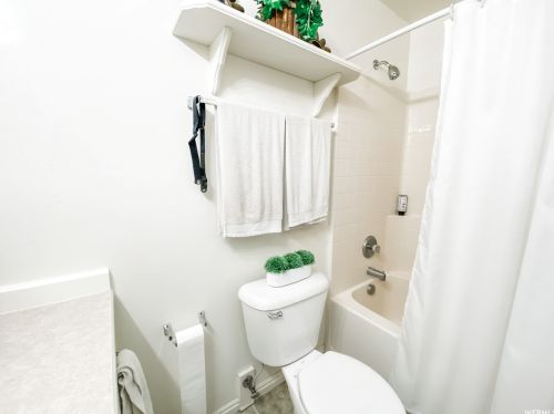 545 2400, Vernal UT  84078-8253 exterior