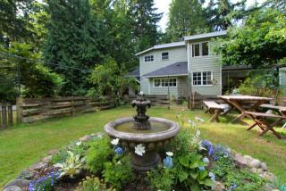20210 Westside Hwy, Vashon, WA 98070-5518