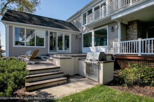 146 Conover Ln, Tinton Falls NJ 07701-6213 exterior