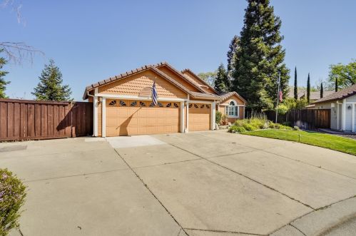 3003 Dorchester Ct, Folsom, CA 95762-6230