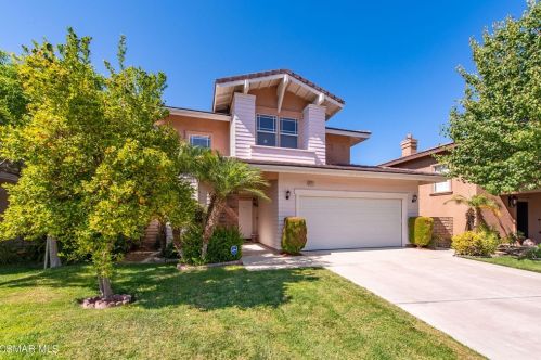 6125 Maple Ct, Simi Valley, CA 93063-7407