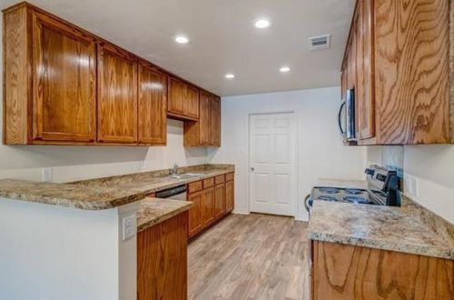 1101 Broadway Ave, Fort Worth, TX 76104-1029