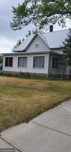 411 Haarfager Ave, Canby, MN 56220-1225