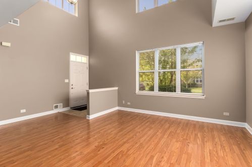 476 Majestic Ln, Oswego, IL 60543-4028