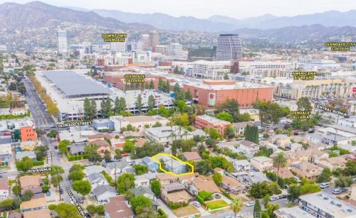 354 Elk Ave, Glendale CA  91204-1631 exterior