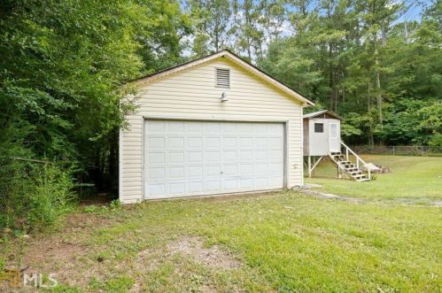 35 Carriage Trce, Stockbridge GA  30281-1328 exterior